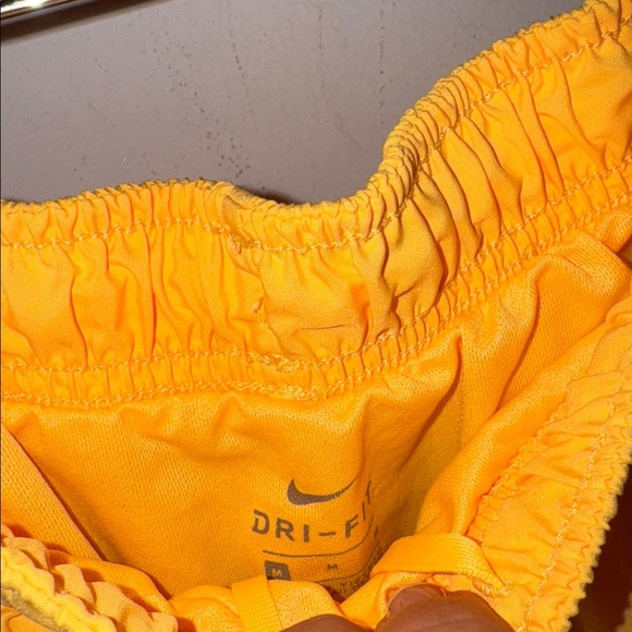 Nike running shorts dri fit medium drawstring elastic waistband yellow like new - Picture 4 of 5